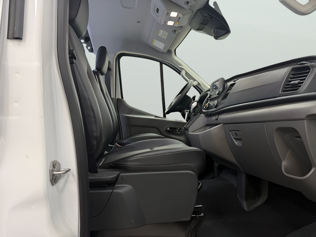 Used 2024 Ford Transit 250 Low Roof RWD image 11