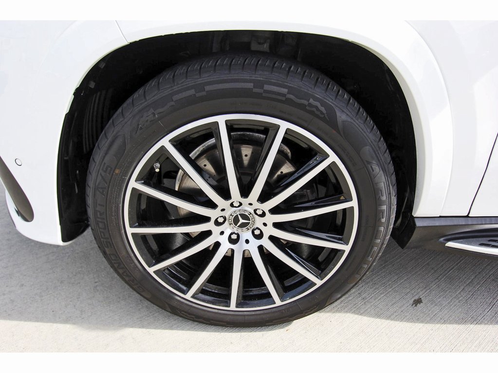 Used 2024 Mercedes-Benz GLS 450 4MATIC image 31
