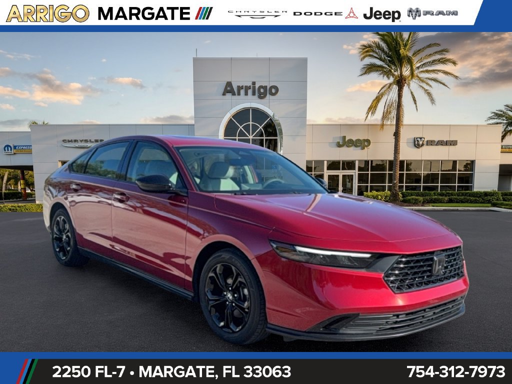 Used 2025 Honda Accord SE image 1