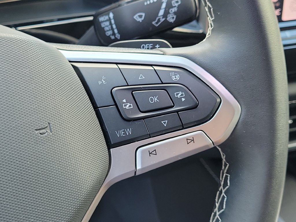 Certified 2024 Volkswagen Atlas SE FWD image 30