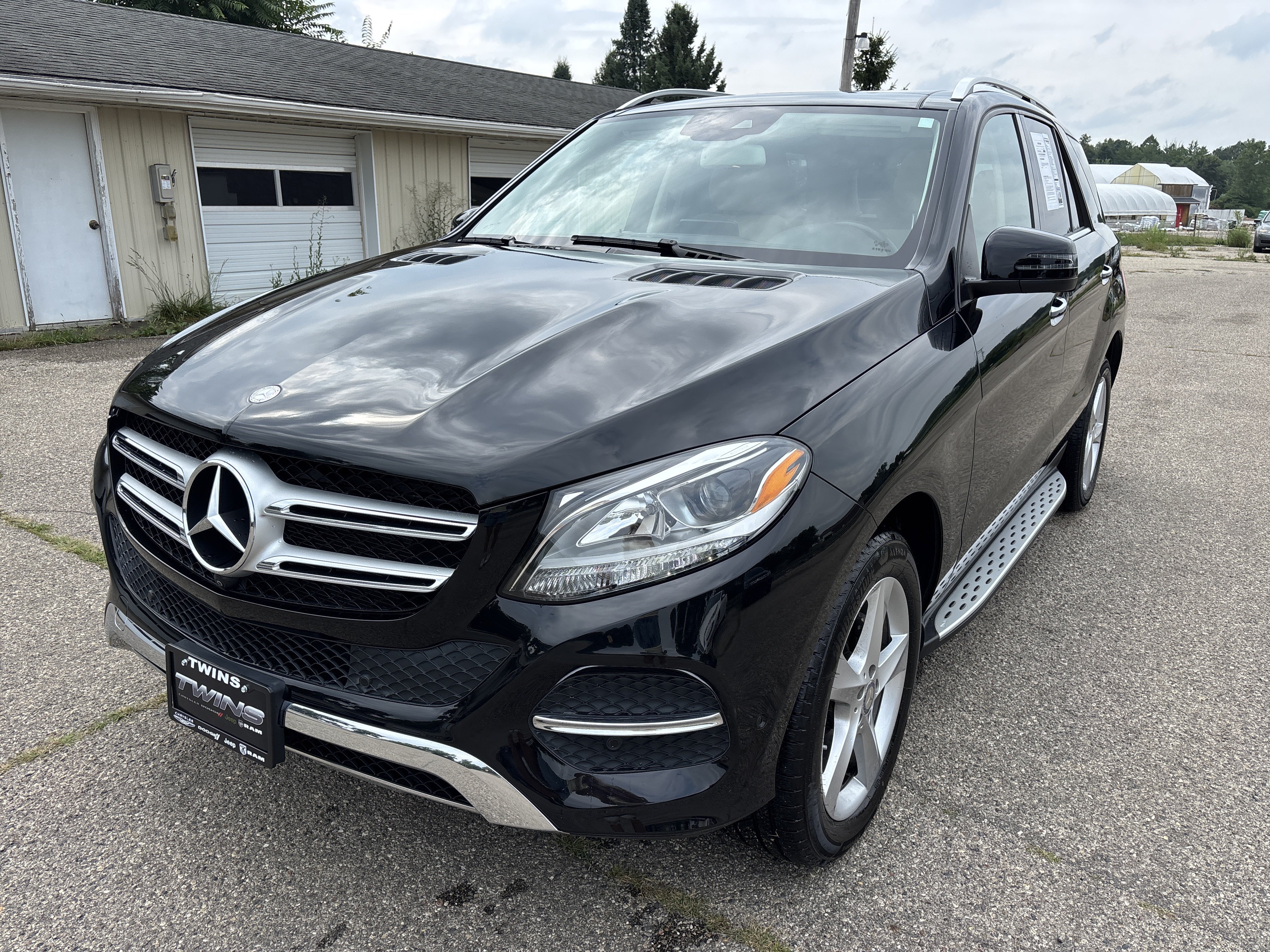 Used 2017 Mercedes-Benz GLE 350 4MATIC w/ Premium 1 Package image 12
