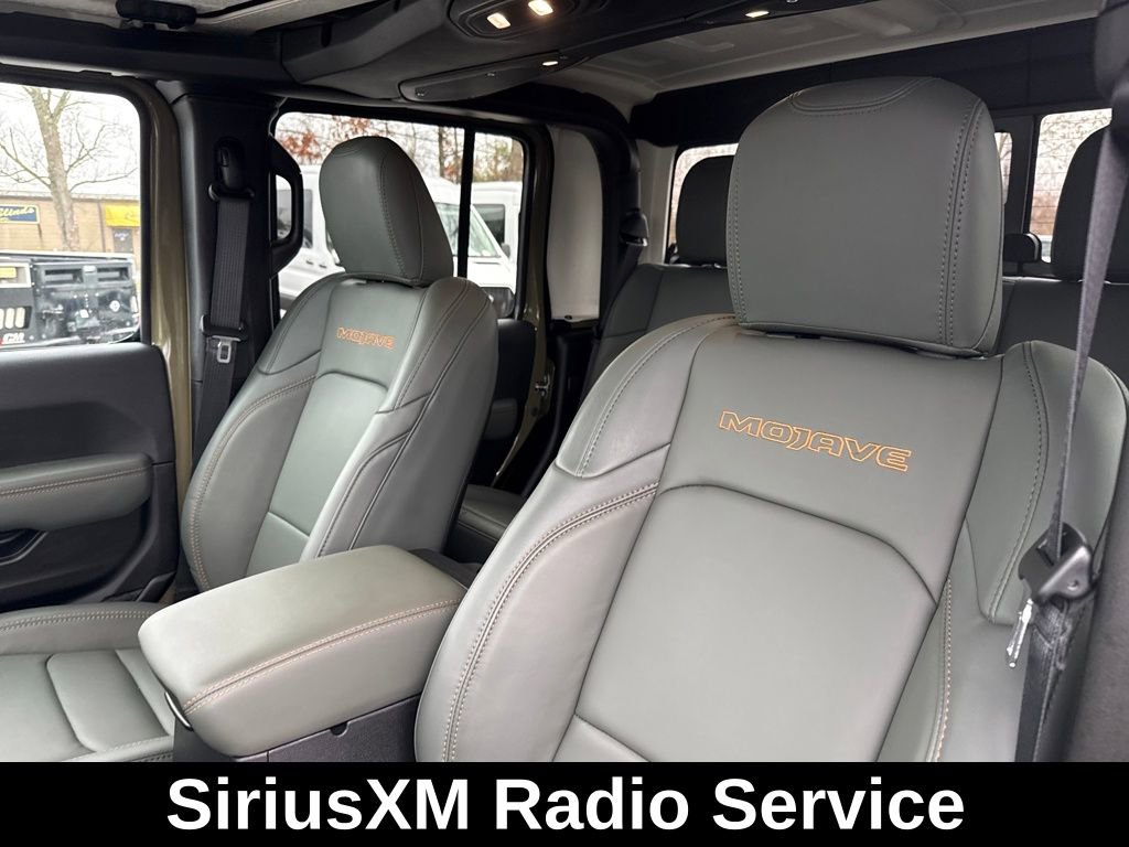 Used 2025 Jeep Gladiator Mojave w/ Convenience Group image 12