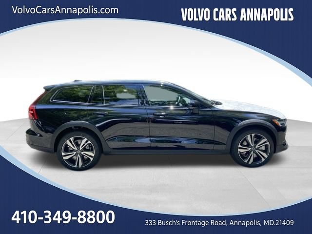 New 2026 Volvo V60 B5 Cross Country Plus w/ Climate Package AWD/4WD image 8