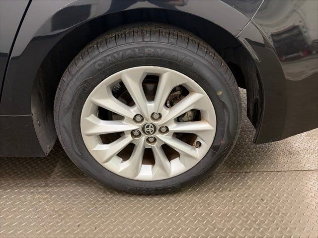 Used 2020 Toyota Corolla XLE FWD image 41