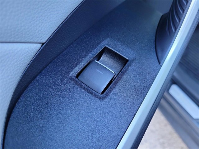 Used 2025 Toyota RAV4 XLE image 18