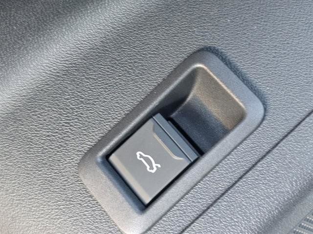 New 2025 Audi Q6 e-tron Premium Plus image 26