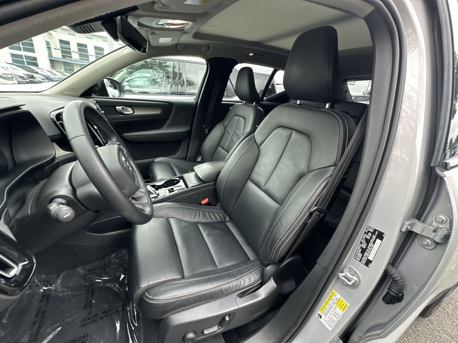 Used 2023 Volvo XC40 B5 Plus w/ Protection Package Premier AWD/4WD image 21