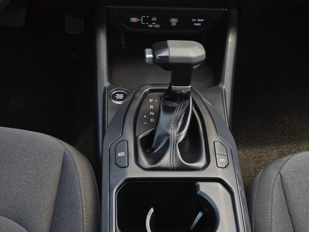 Used 2025 Kia K4 FWD image 12