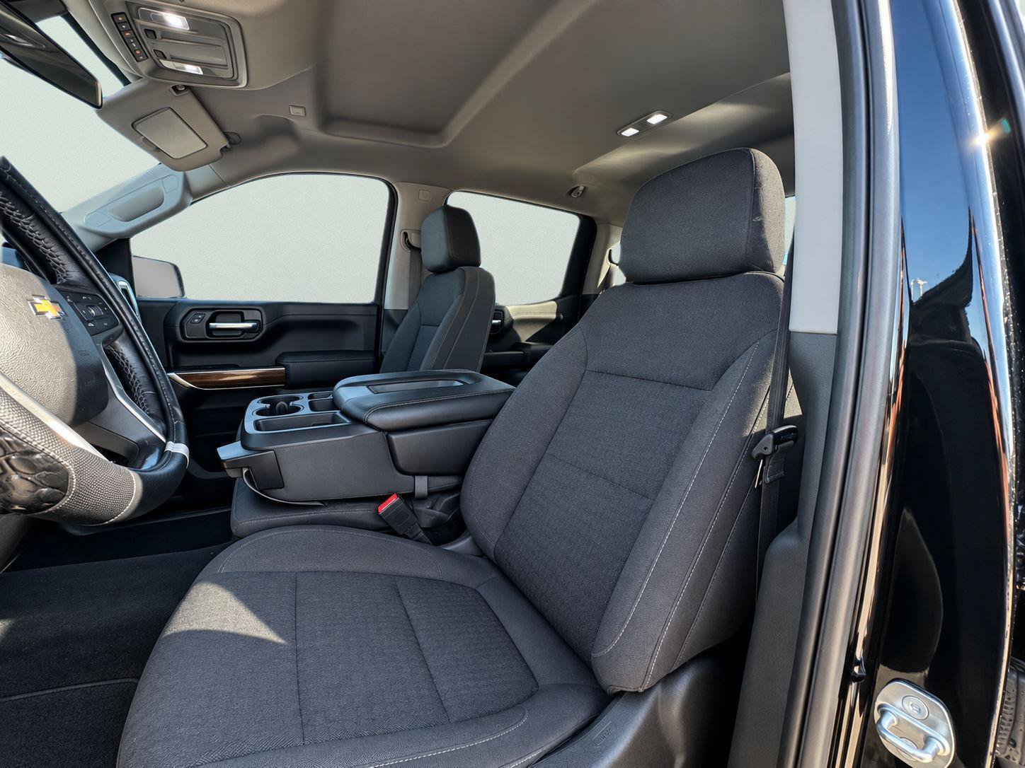 Used 2021 Chevrolet Silverado 1500 LT RWD image 5