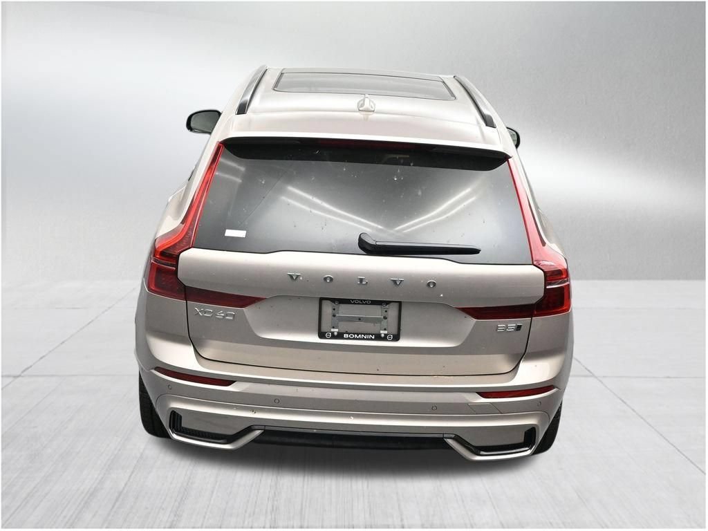 New 2026 Volvo XC60 B5 Ultra AWD/4WD image 16