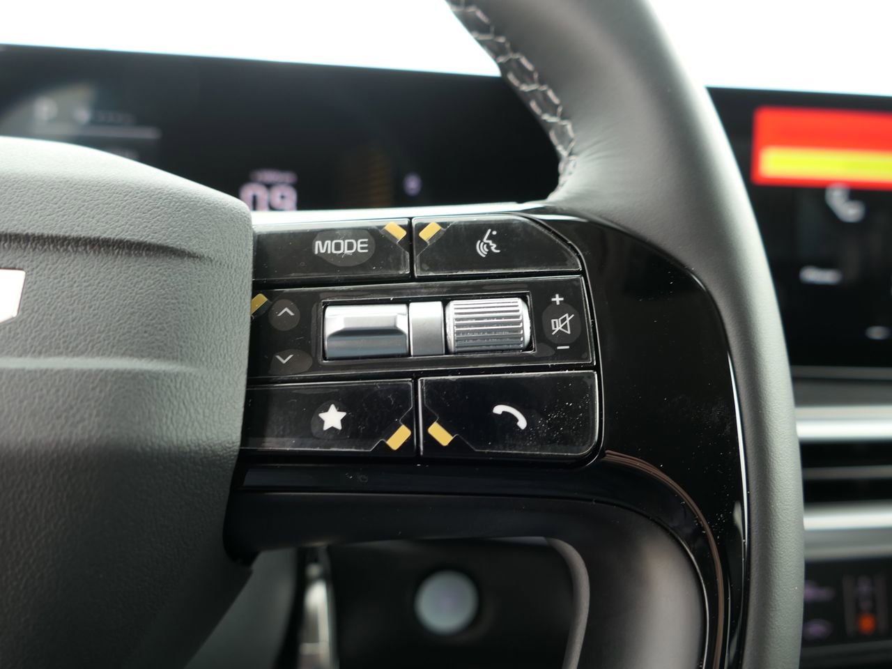 New 2026 Kia Sorento S image 14