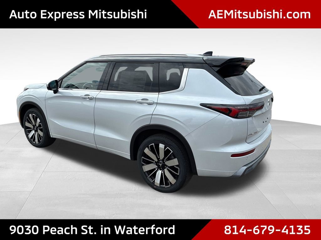 New 2026 Mitsubishi Outlander SEL image 5