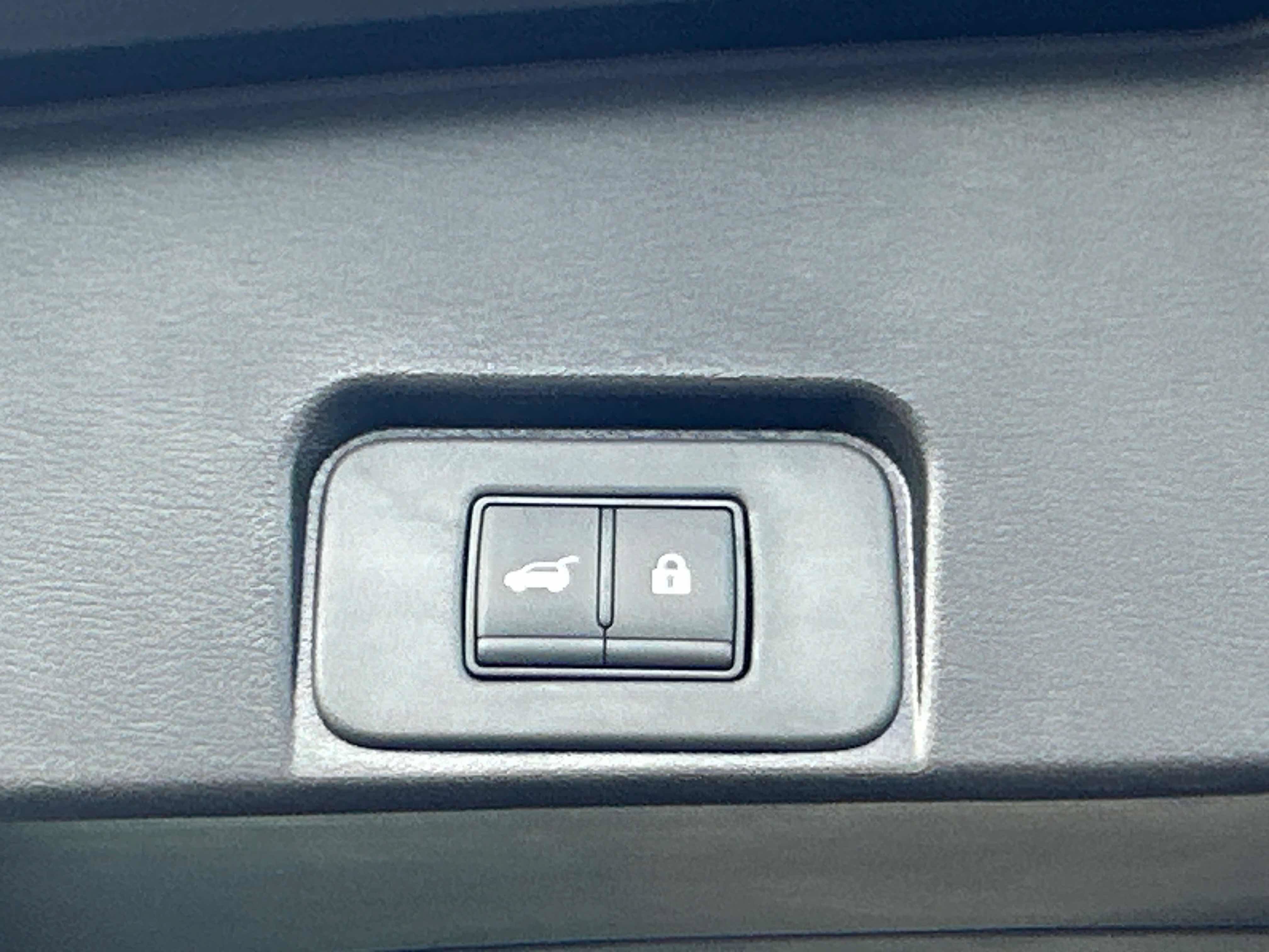 New 2026 Nissan Rogue SV w/ Cold Weather Package AWD/4WD image 18