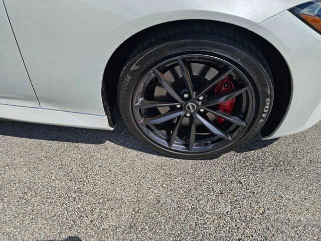 Used 2024 Nissan Z Performance w/ Floor Mat Package image 11