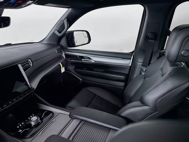 New 2025 Jeep Wagoneer L Series II image 28