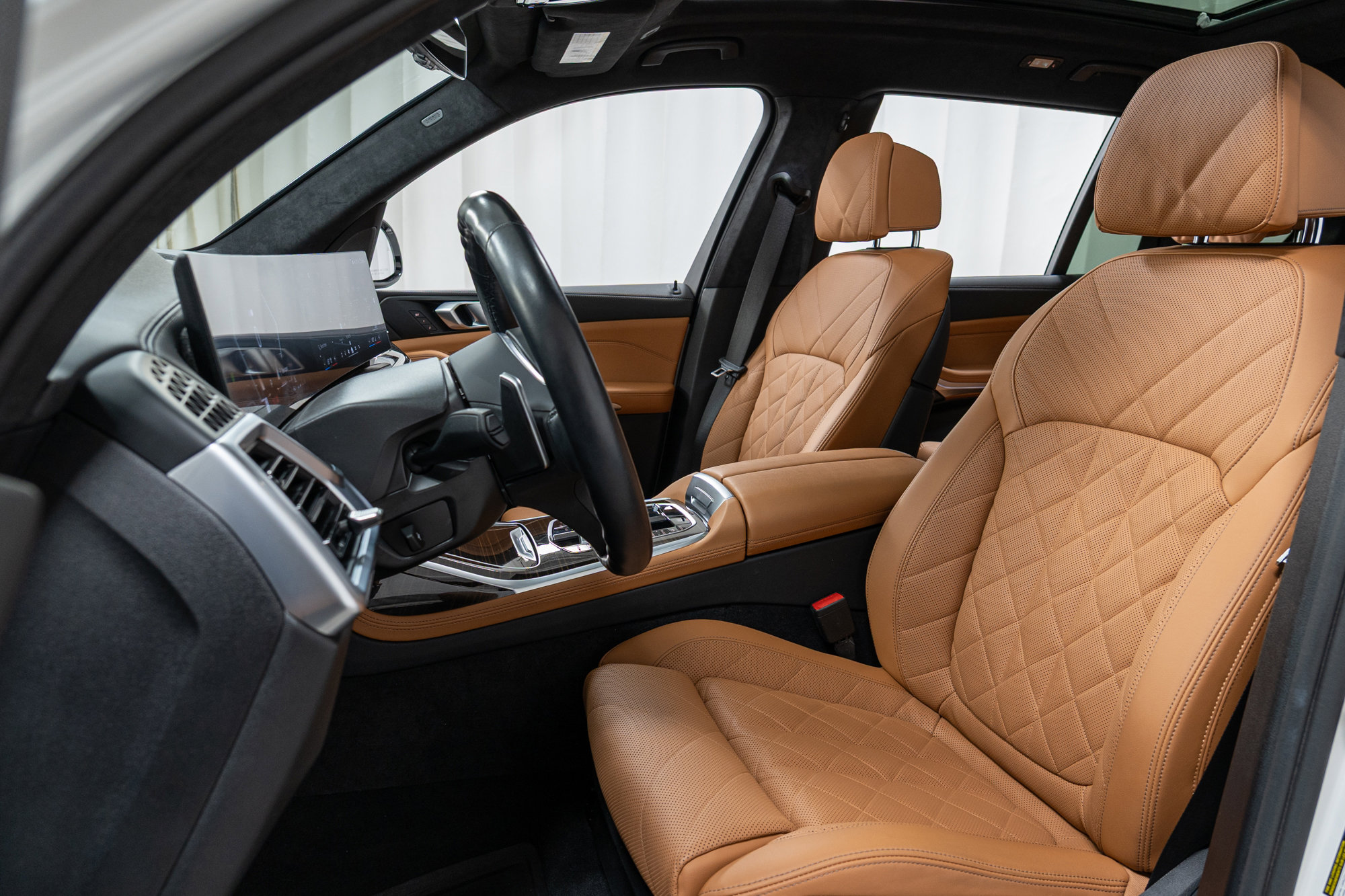 Certified 2024 BMW X7 xDrive40i w/ M Sport Package image 13