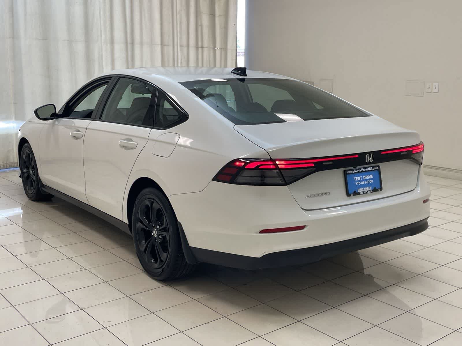 Certified 2025 Honda Accord SE image 29