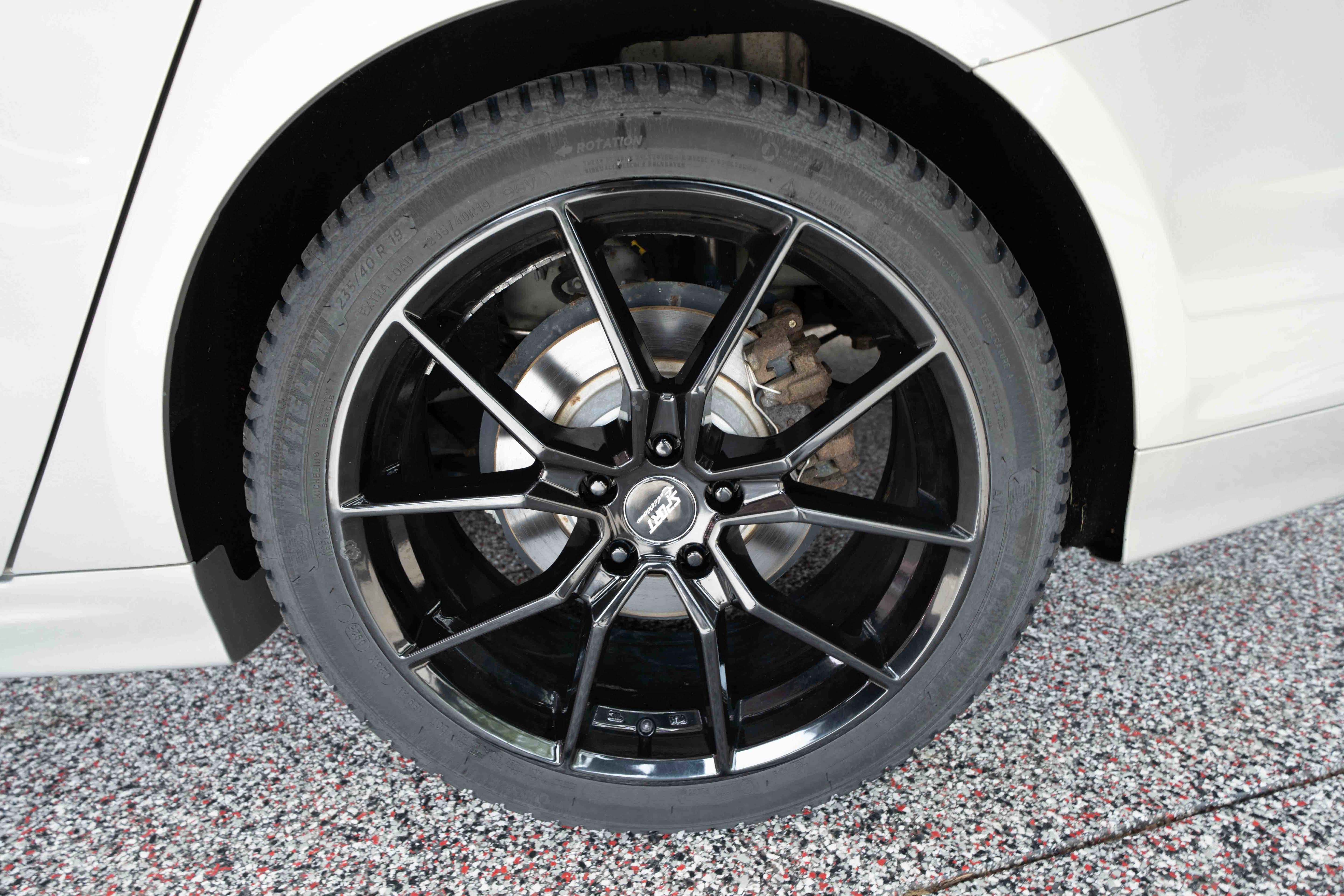 Used 2016 Ford Fusion Titanium image 28