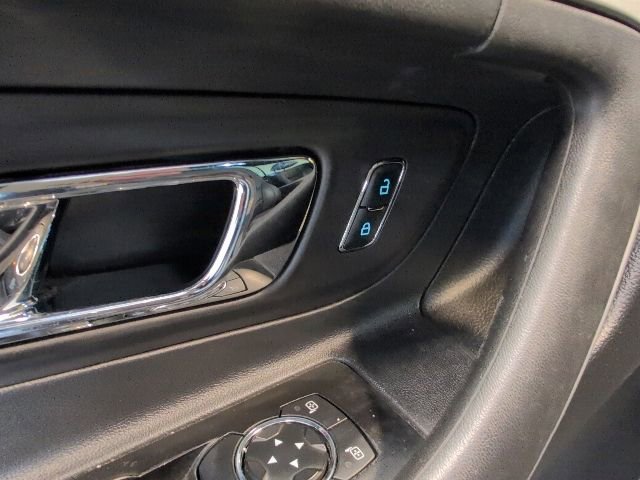 Used 2014 Ford Taurus SEL w/ Equipment Group 201A FWD image 16