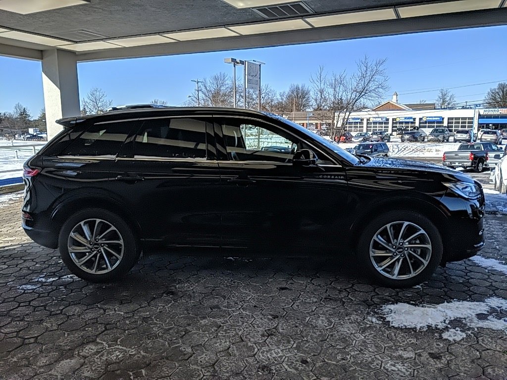 Certified 2024 Lincoln Corsair Grand Touring w/ Equipment Group 301A image 4