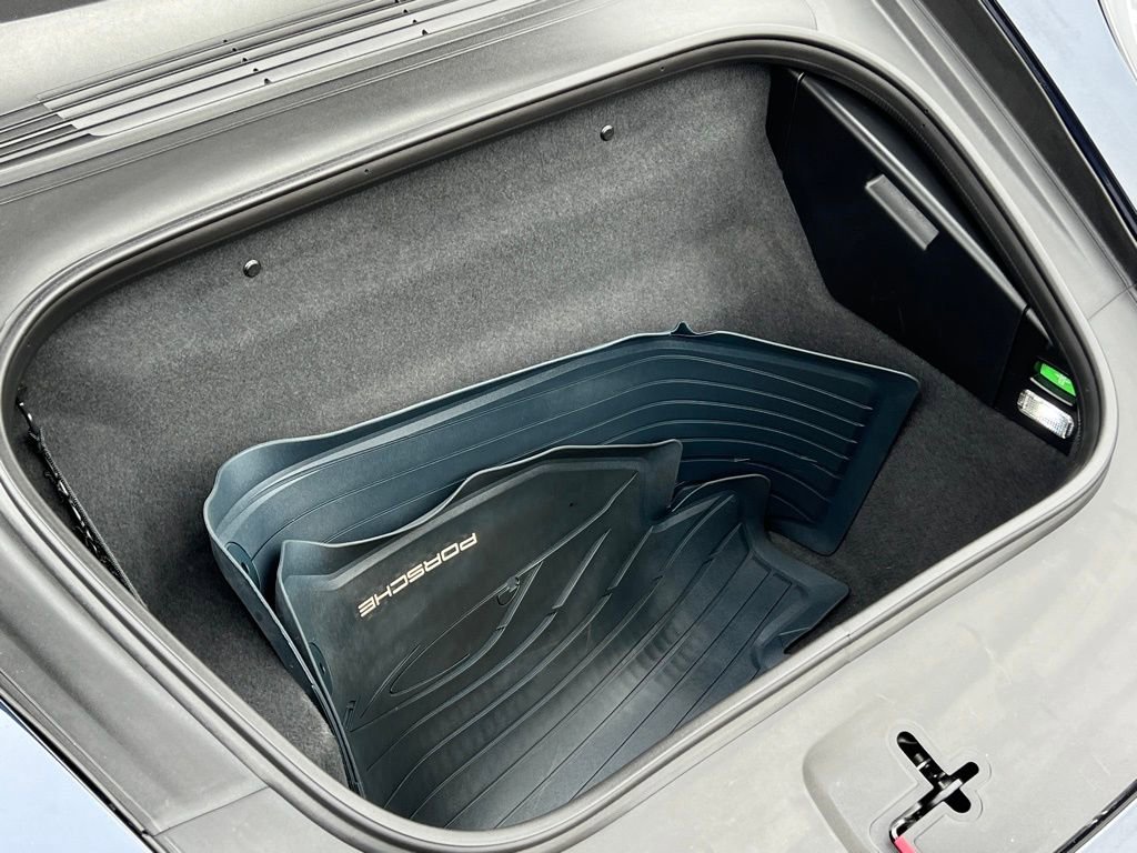 Used 2022 Porsche 911 Turbo S image 37