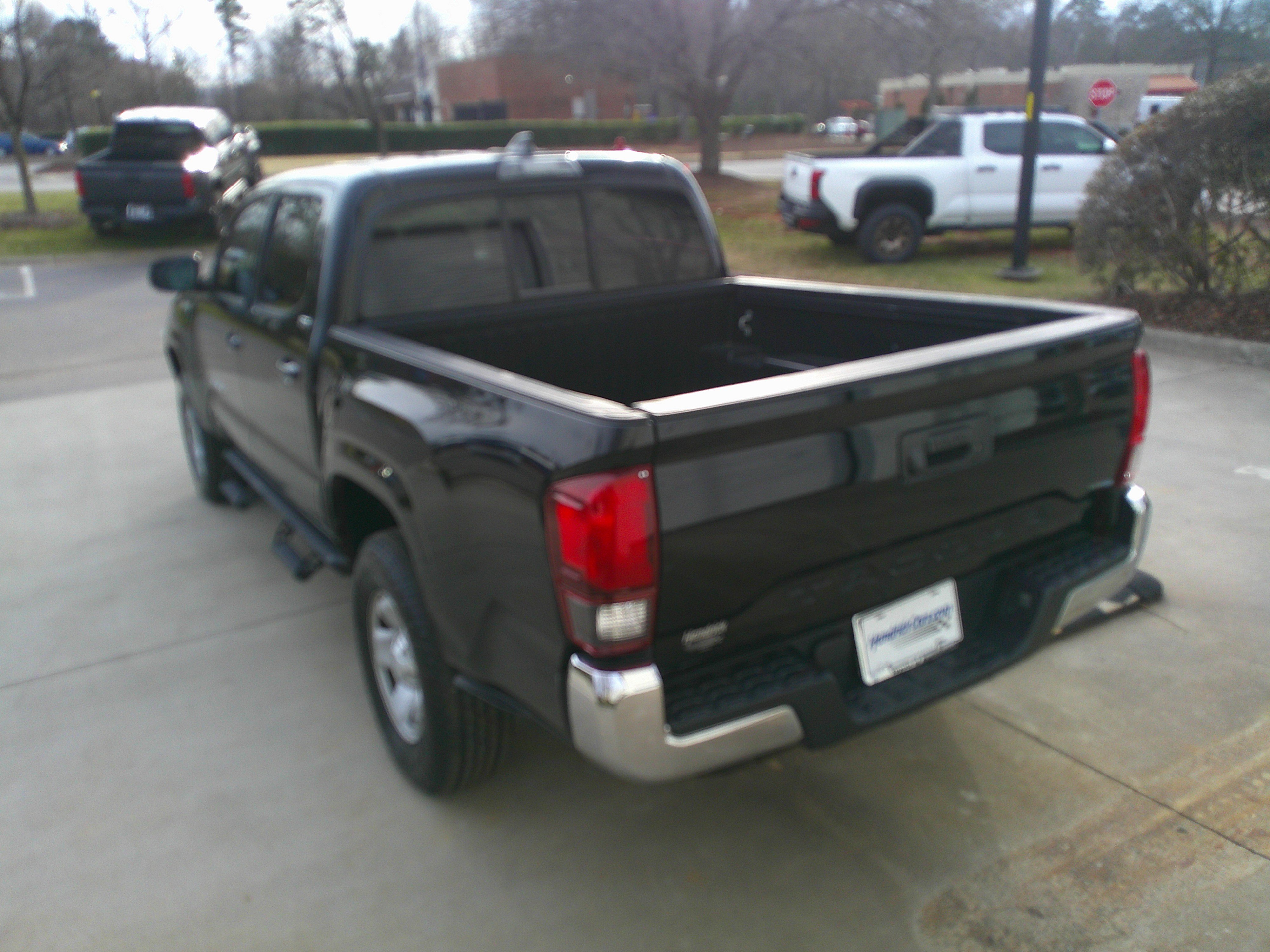Used 2022 Toyota Tacoma SR5 image 10