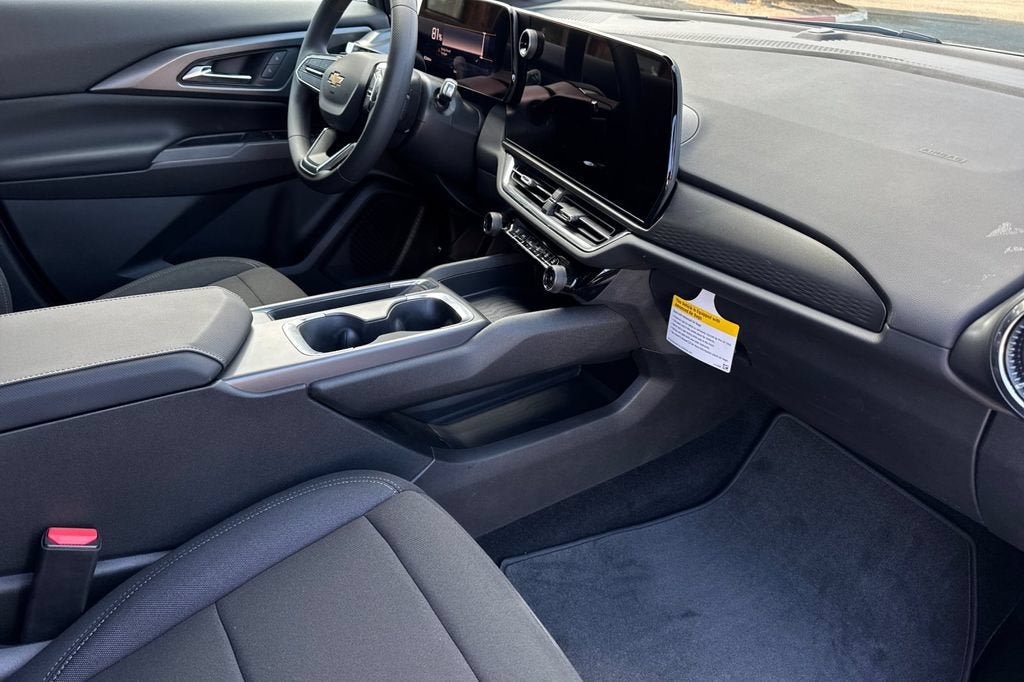 New 2026 Chevrolet Equinox EV LT FWD image 15