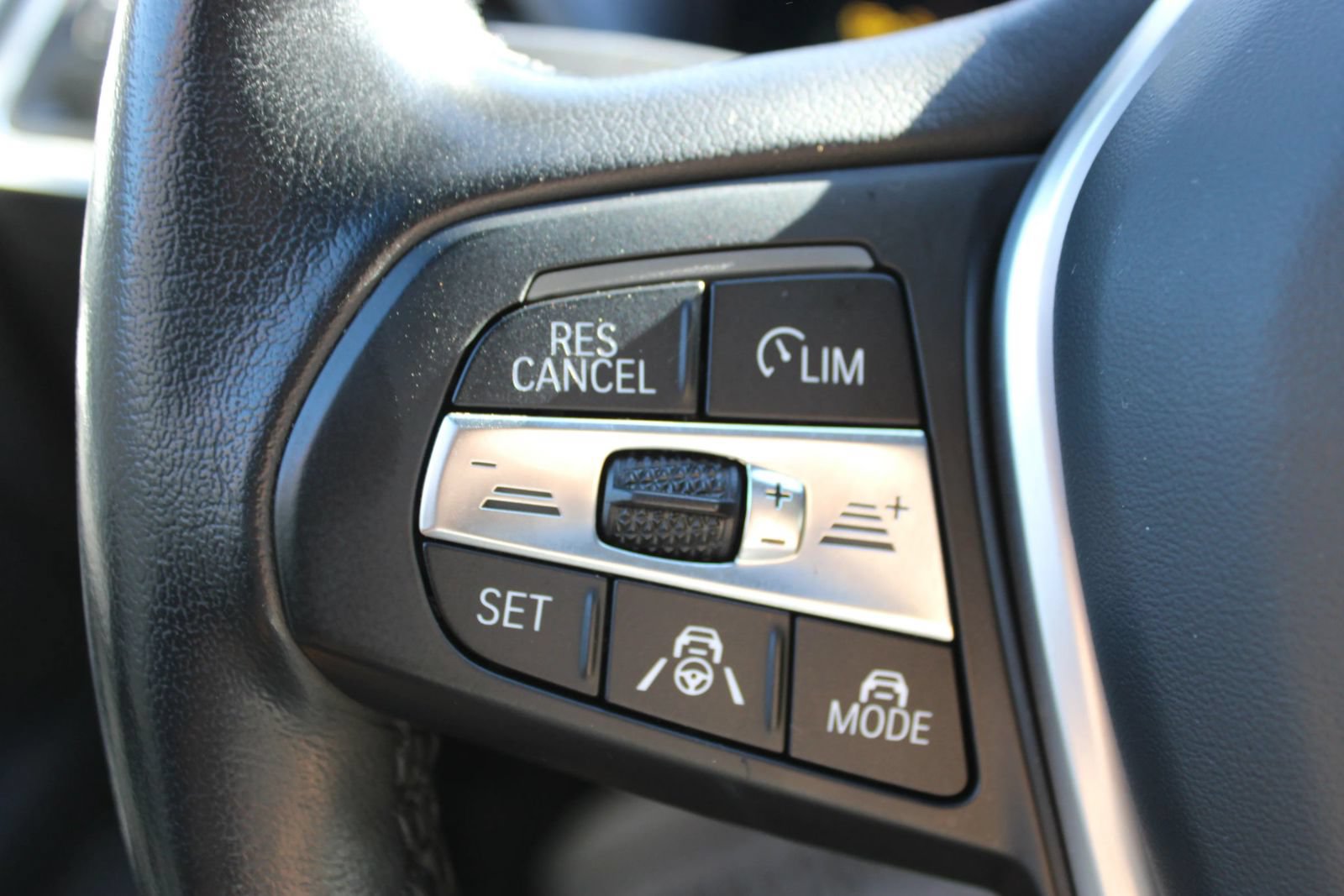 Used 2023 BMW i4 eDrive40 RWD image 27