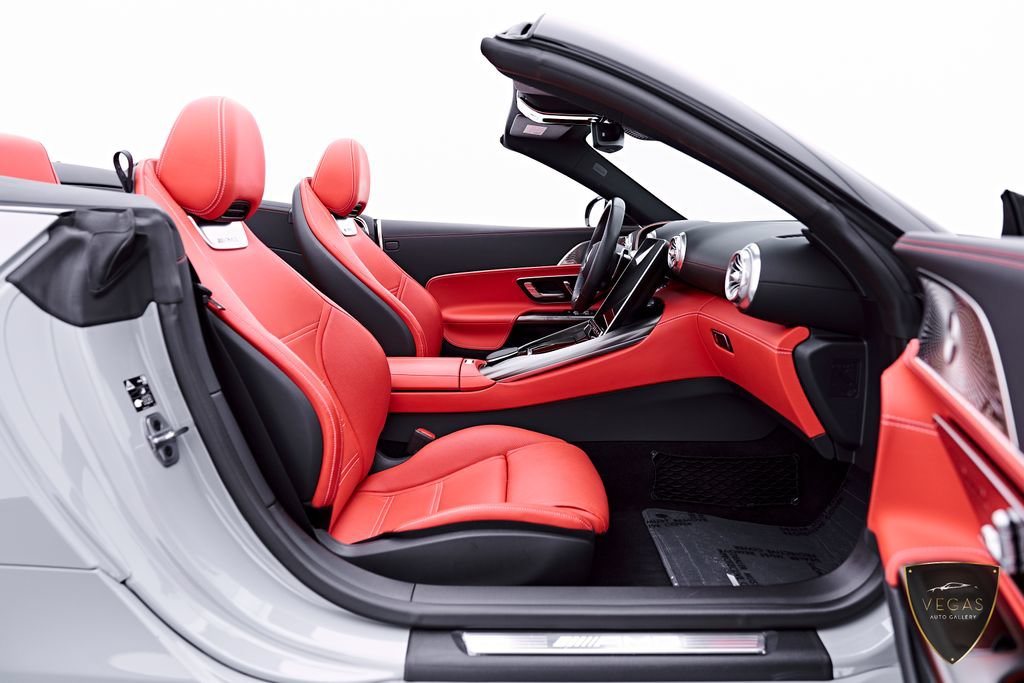 Used 2025 Mercedes-Benz SL 43 AMG w/ Driver Assistance Package image 45