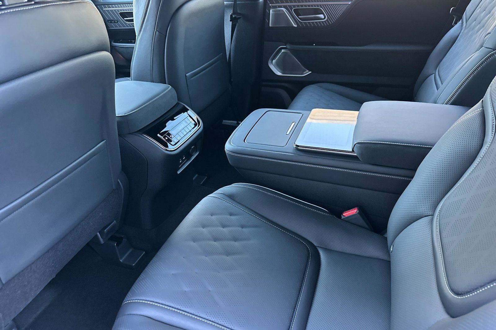 New 2026 INFINITI QX80 Autograph image 12