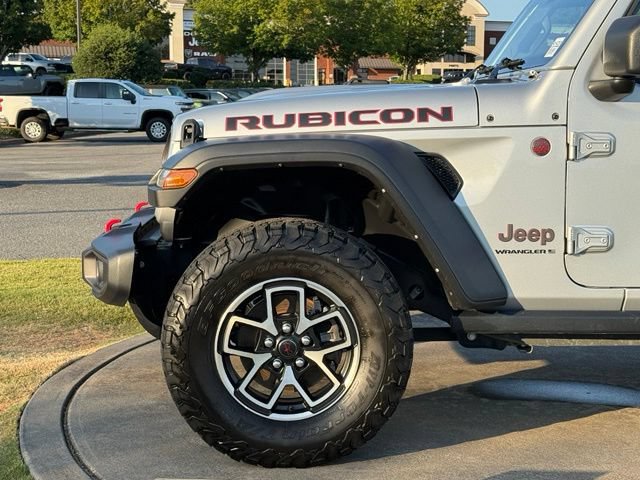 Used 2024 Jeep Wrangler Unlimited Rubicon w/ Technology Group AWD/4WD image 13