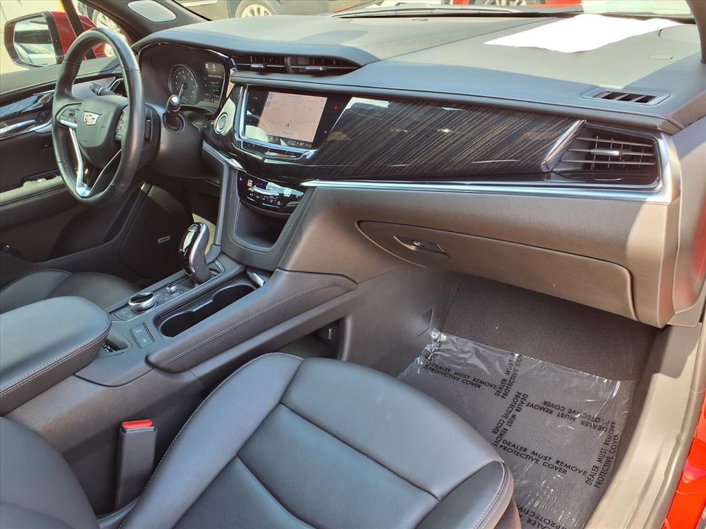 Certified 2021 Cadillac XT6 Premium Luxury FWD image 8