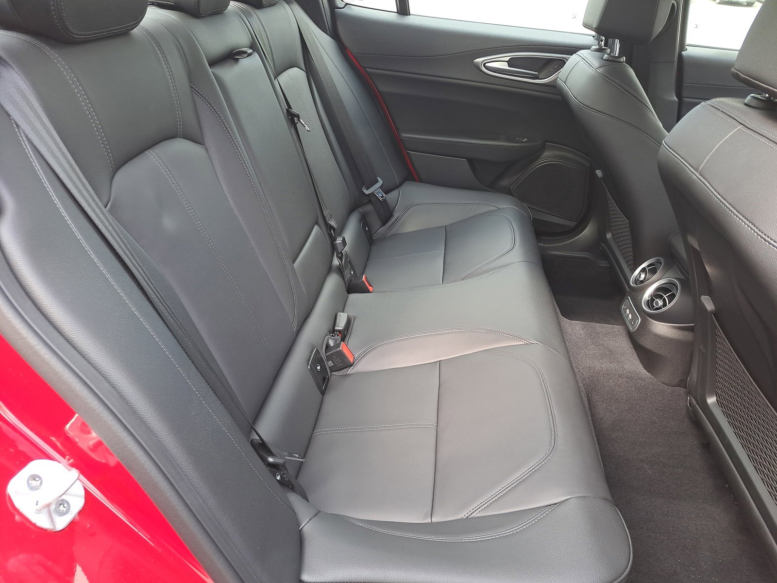 New 2025 Alfa Romeo Giulia AWD w/ Driving Assist Package image 12