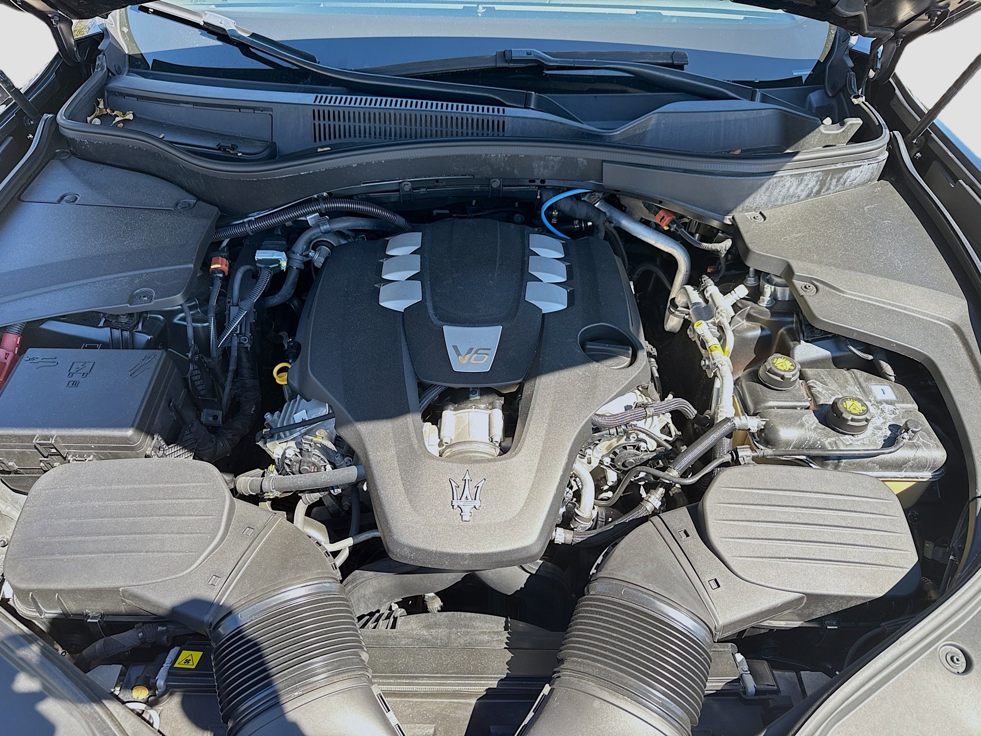 Used 2022 Maserati Levante GT image 34