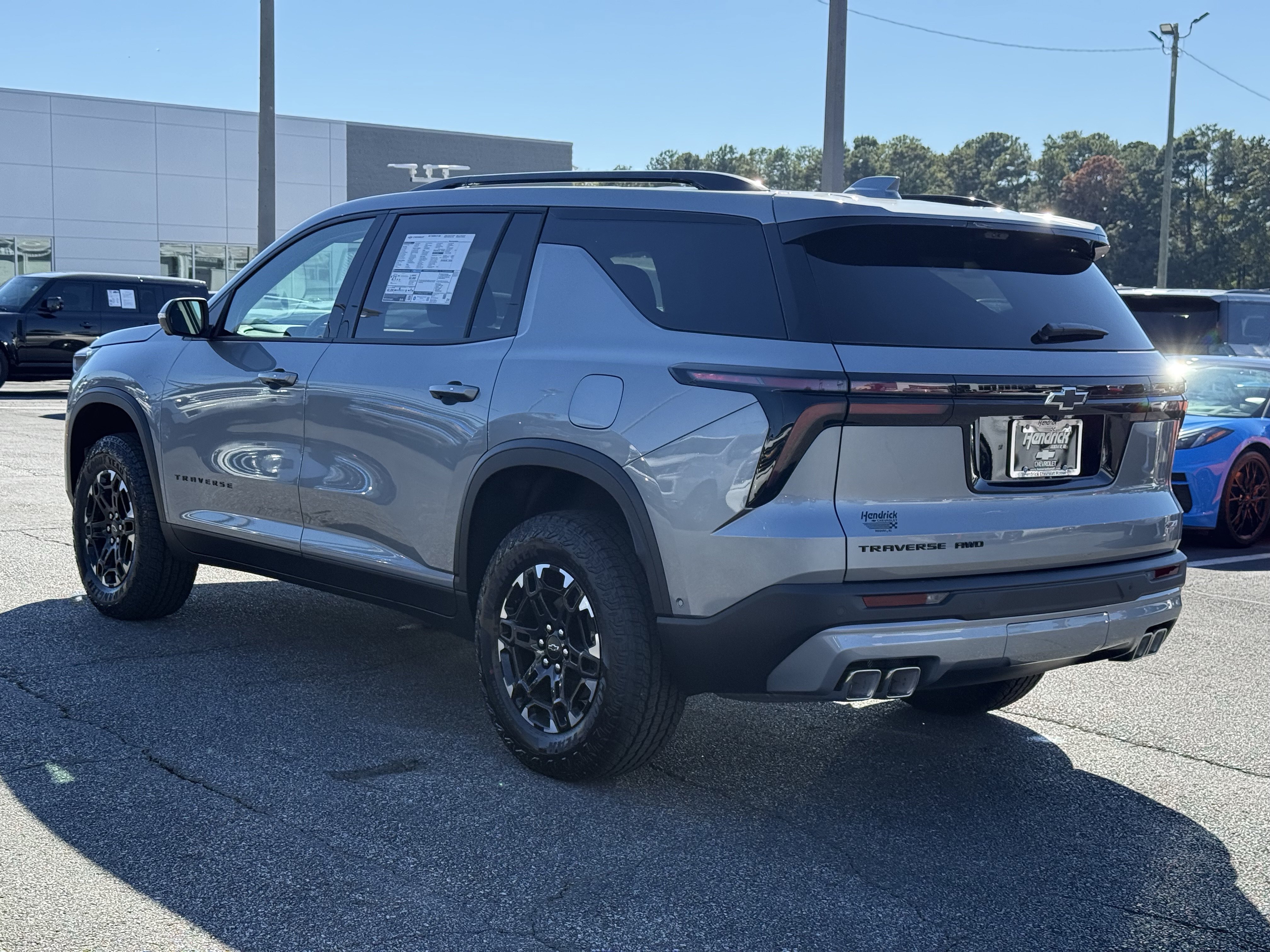 New 2027 Chevrolet Traverse Z71 w/ Enhanced Driving Package AWD/4WD image 8