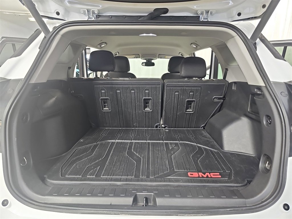 Certified 2023 GMC Terrain SLE w/ Driver Convenience Package image 15