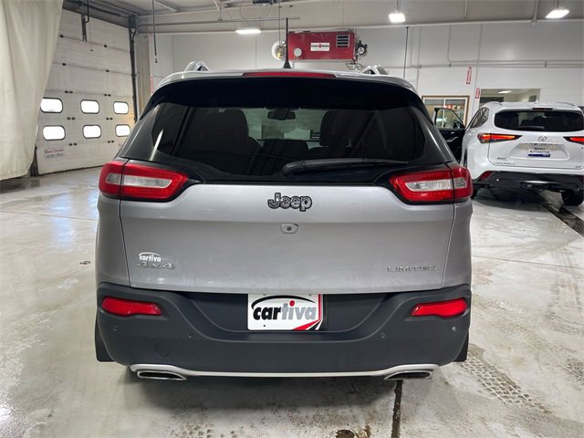 Used 2018 Jeep Cherokee Limited image 7
