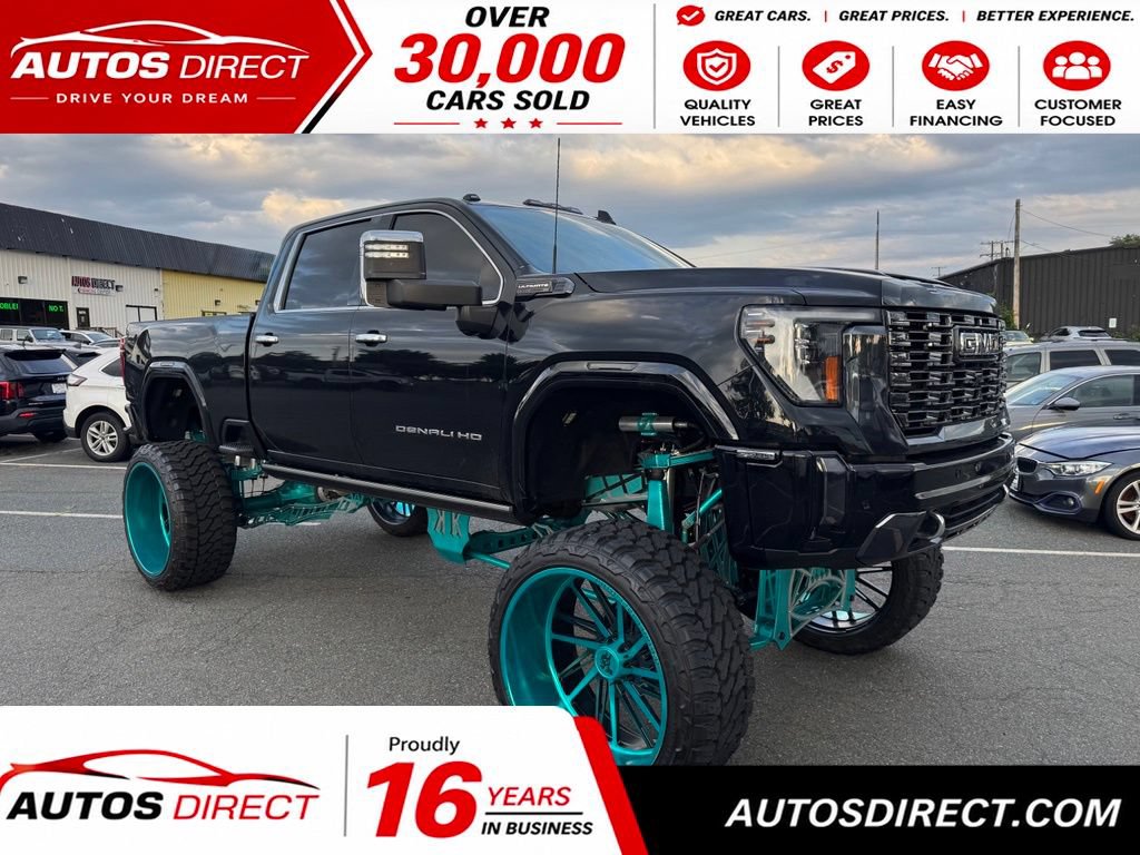 Used 2024 GMC Sierra 2500 Denali Ultimate AWD/4WD image 1