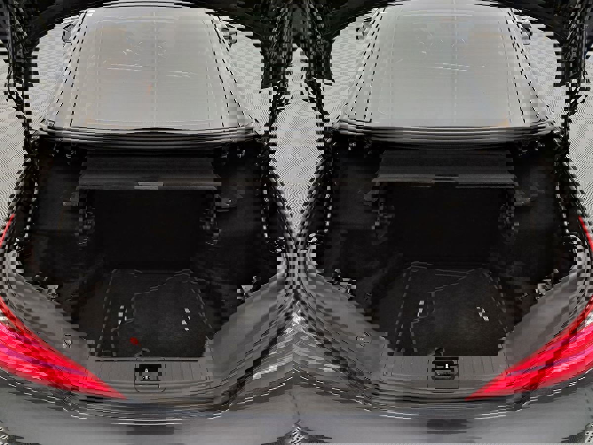 Used 2013 Mercedes-Benz SL 550 image 27