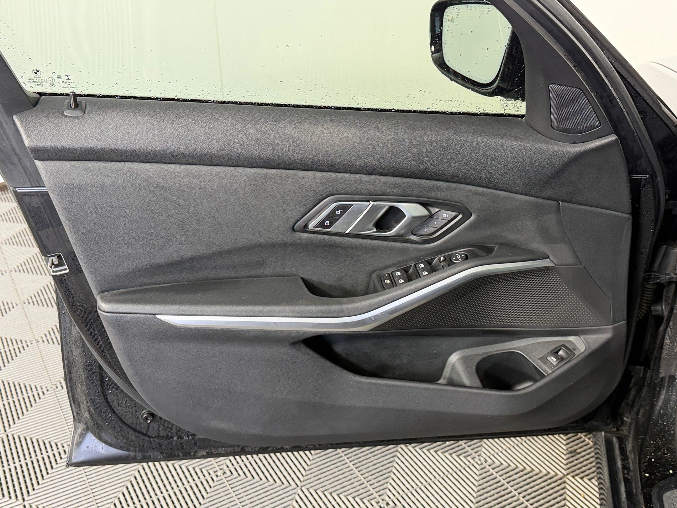 Used 2019 BMW 330i Sedan w/ Convenience Package RWD image 12