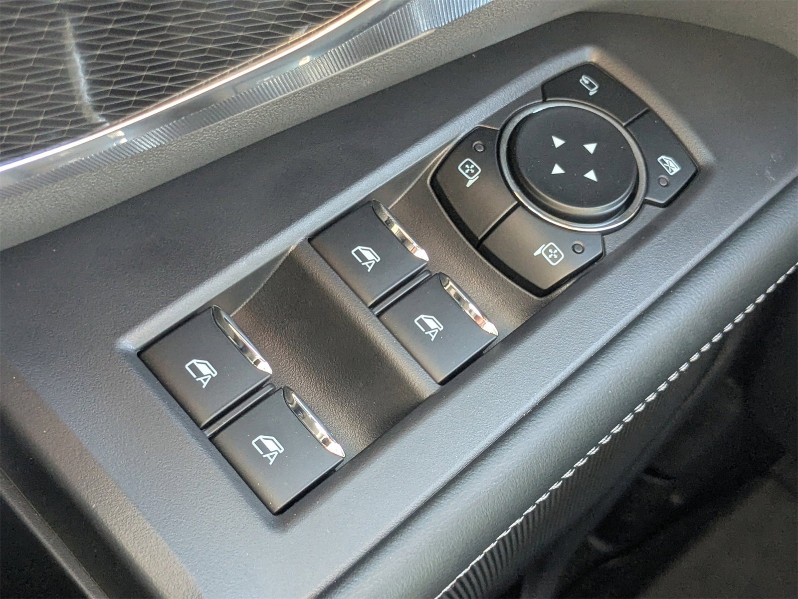 New 2025 Ford Expedition Max Platinum w/ Stealth Performance Package image 27