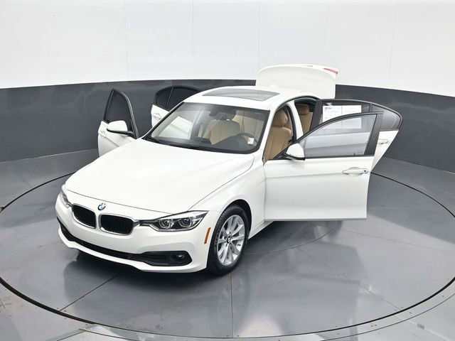 Used 2018 BMW 320i Sedan RWD image 30