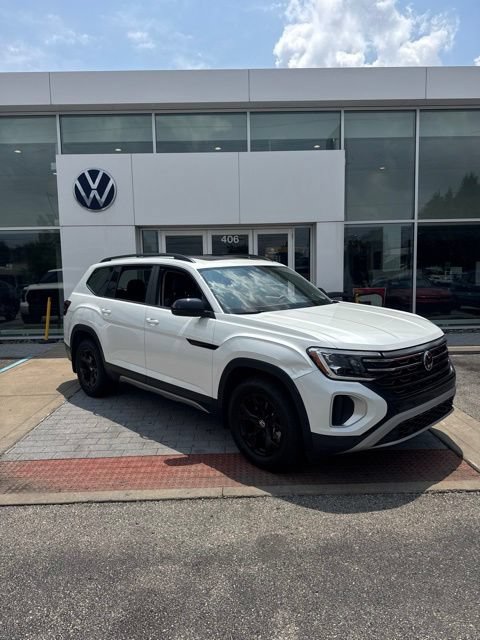 Used 2024 Volkswagen Atlas Peak Edition SEL