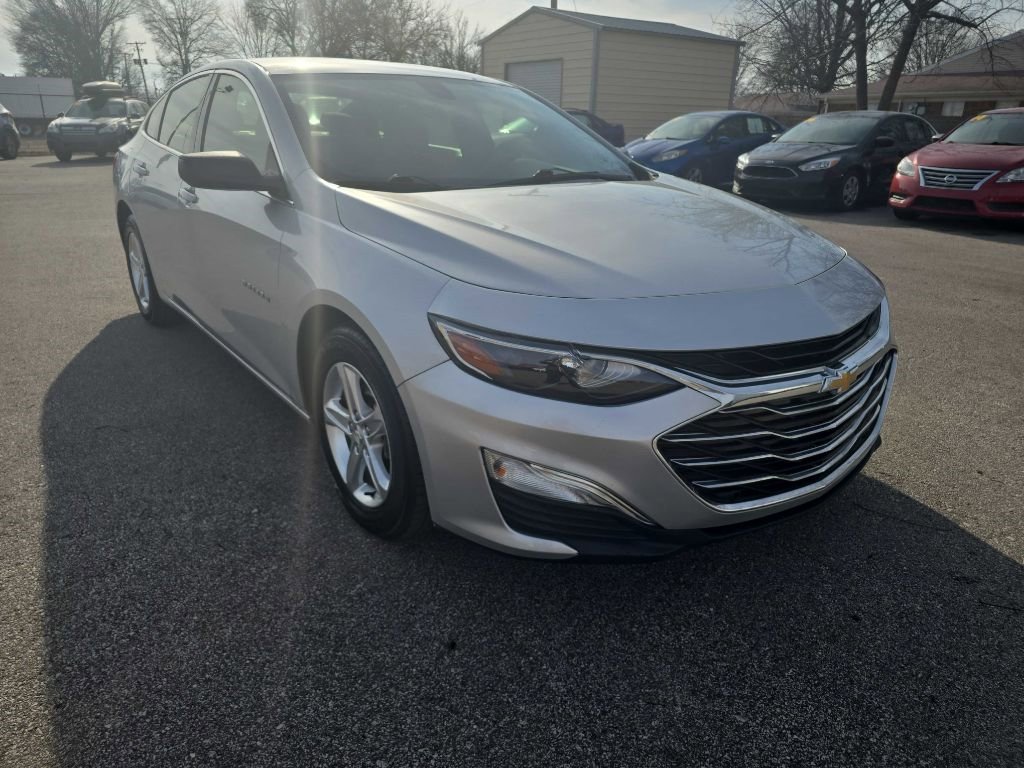 Used 2021 Chevrolet Malibu LS image 3