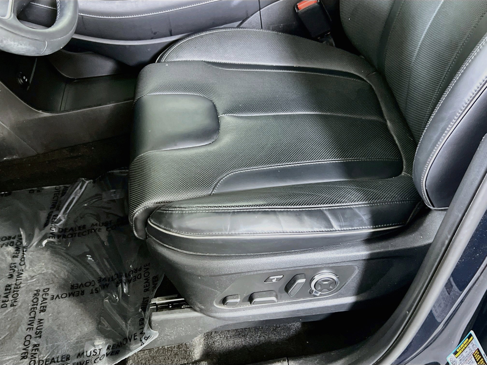 Used 2023 Hyundai Palisade Calligraphy w/ Winter Package image 20