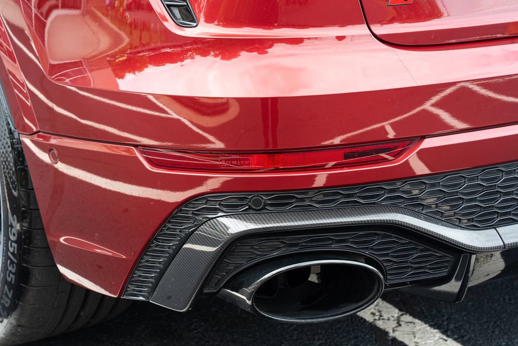 Used 2022 Audi RS Q8 w/ Carbon Optic Package AWD/4WD image 21