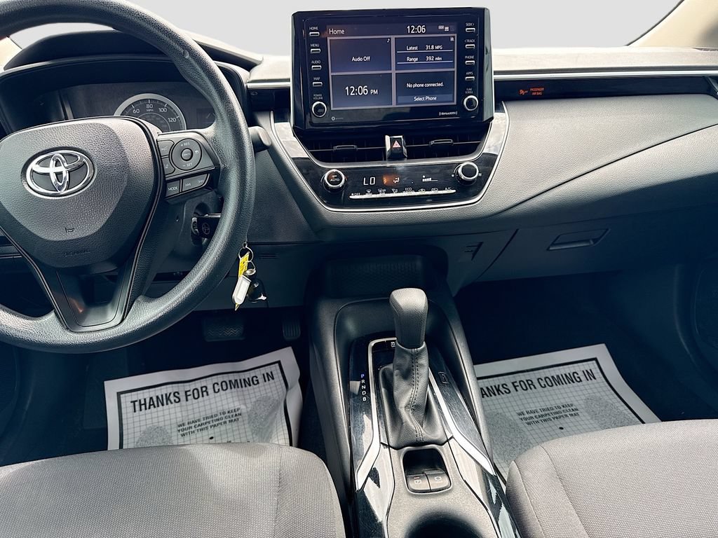 Used 2021 Toyota Corolla LE FWD image 18