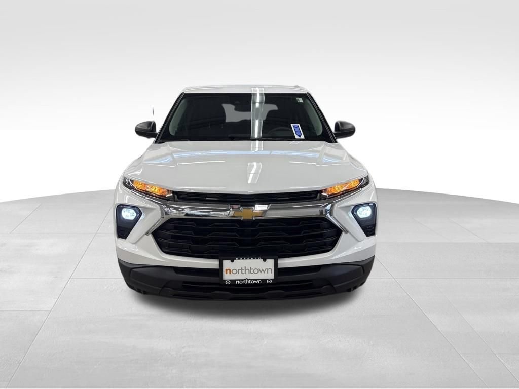 Used 2025 Chevrolet TrailBlazer LS w/ LS Convenience Package AWD/4WD image 5