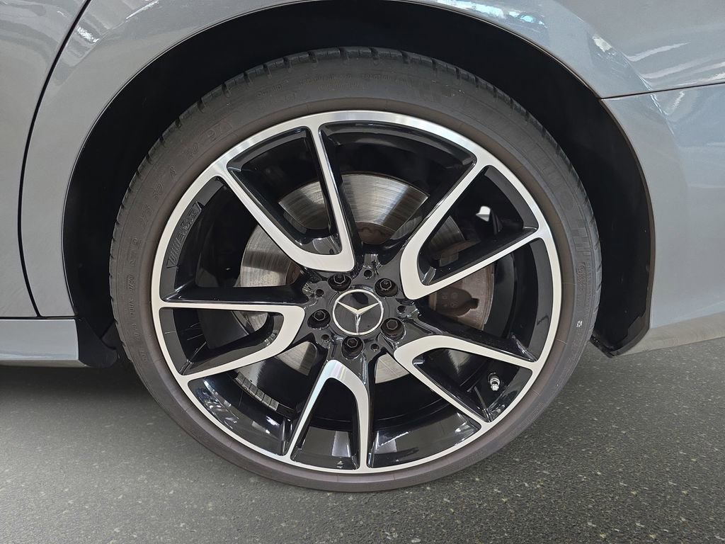 Used 2017 Mercedes-Benz E 43 AMG 4MATIC Sedan image 32