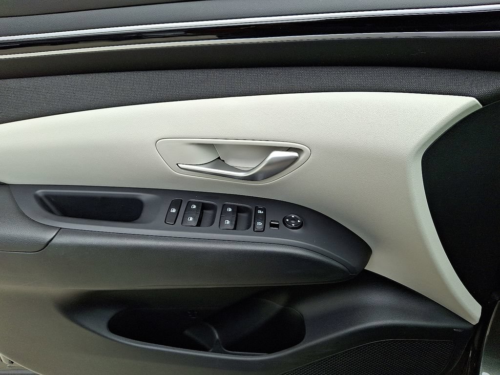Used 2023 Hyundai Tucson SEL w/ Convenience Package AWD/4WD image 11